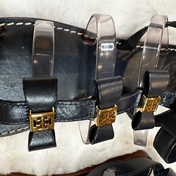 Tory Burch navy and Gold Bow Sandals - Picture 11 of 11